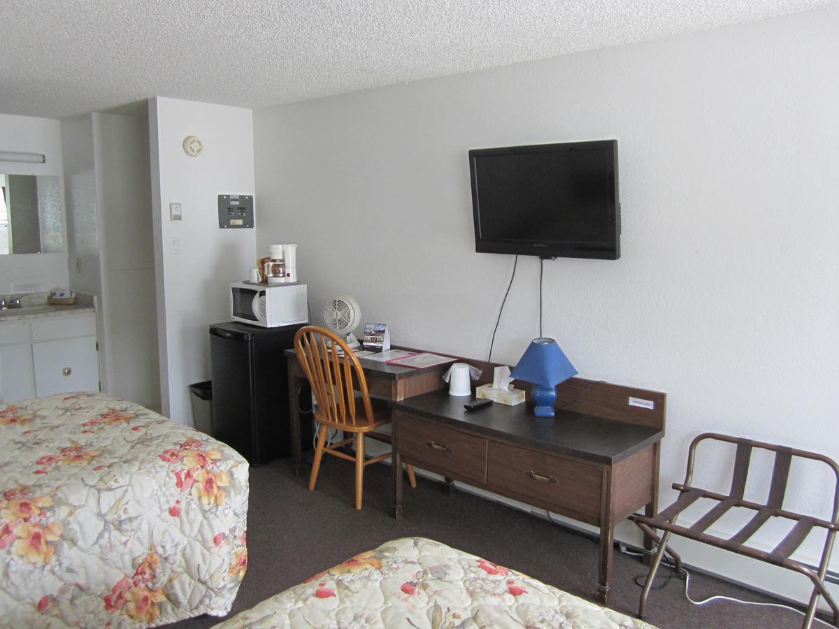 Bonanza Gold Motel ดอว์สันซิตี้ ภายนอก รูปภาพ